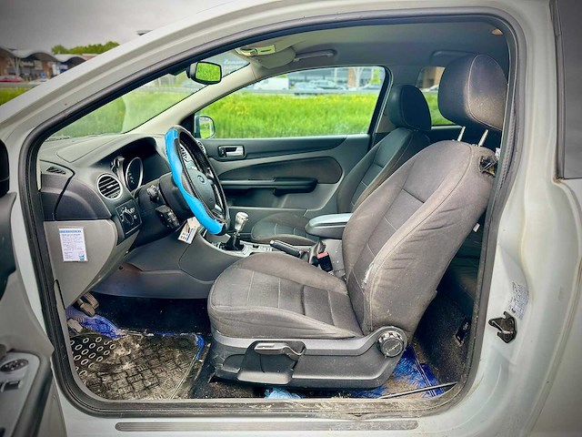 Ford focus 2.0 titanium; 95hpp4 - afbeelding 8 van  11
