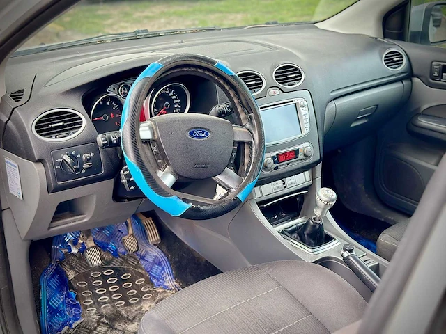 Ford focus 2.0 titanium; 95hpp4 - afbeelding 9 van  11