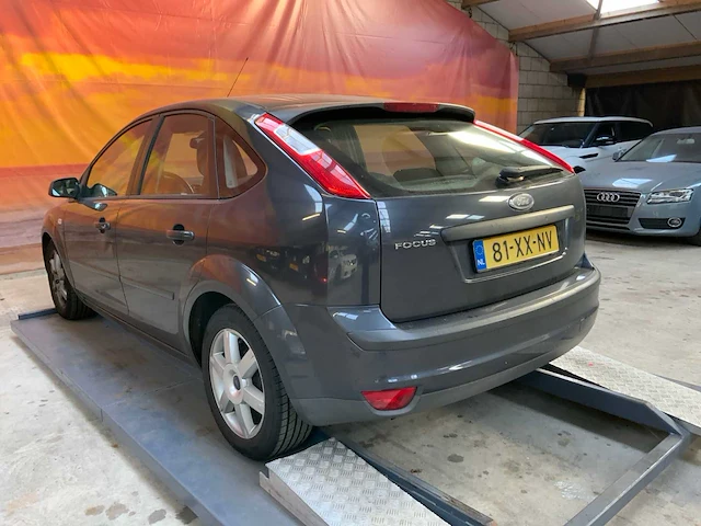 Ford focus 2007 benzine - afbeelding 5 van  42