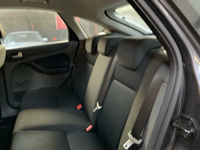 Ford focus 2007 benzine - afbeelding 9 van  42
