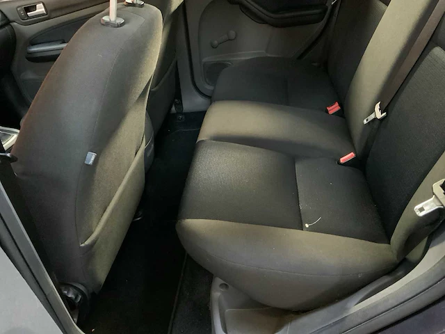 Ford focus 2007 benzine - afbeelding 10 van  42