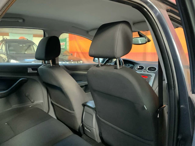 Ford focus 2007 benzine - afbeelding 25 van  42