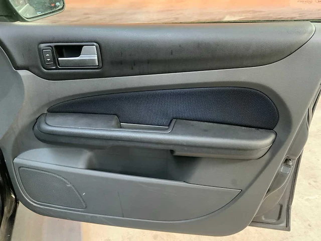 Ford focus 2007 benzine - afbeelding 28 van  42
