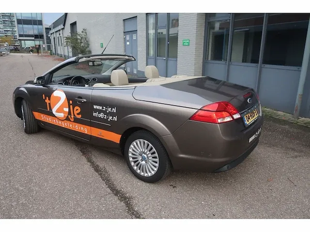 Ford focus coupé cabriolet -2.0 tdci titanium, 04-hxv-3 - afbeelding 11 van  18