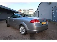 Ford focus coupe-cabriolet 2.0-16v titanium, 21-xr-gt - afbeelding 9 van  16