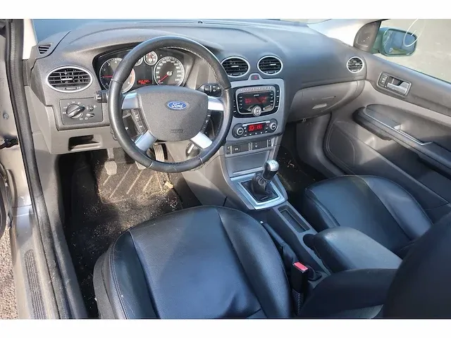 Ford focus coupe-cabriolet 2.0-16v titanium, 21-xr-gt - afbeelding 11 van  16