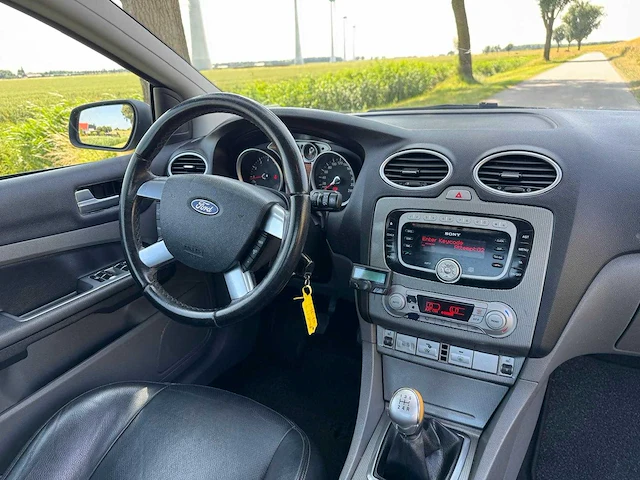 Ford focus coupé-cabriolet 2.0 titanium leder 07-gfz-1 - afbeelding 5 van  32