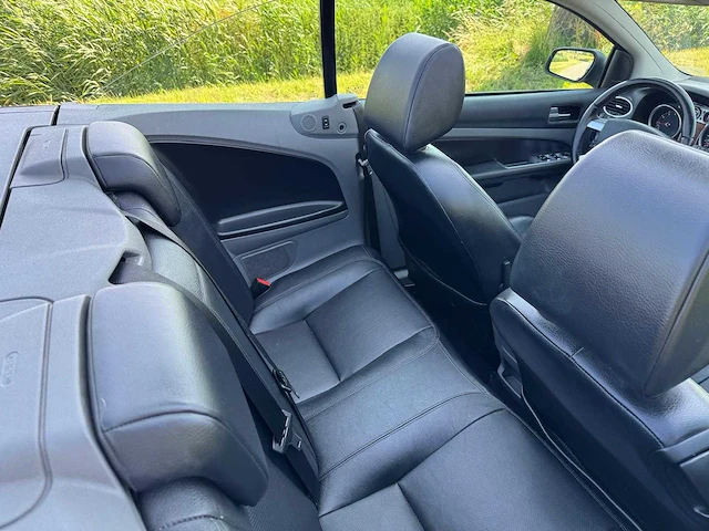 Ford focus coupé-cabriolet 2.0 titanium leder 07-gfz-1 - afbeelding 13 van  32