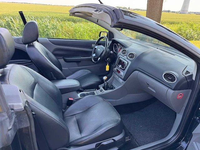 Ford focus coupé-cabriolet 2.0 titanium leder 07-gfz-1 - afbeelding 16 van  32