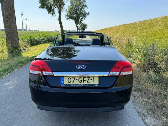 Ford focus coupé-cabriolet 2.0 titanium leder 07-gfz-1 - afbeelding 24 van  32