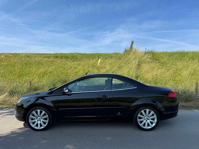 Ford focus coupé-cabriolet 2.0 titanium leder 07-gfz-1 - afbeelding 30 van  32