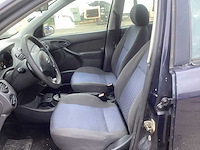 Ford focus sedan personenauto - afbeelding 5 van  14