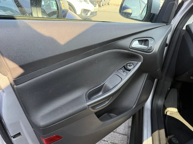 Ford focus sw 1.5 tdci trend, 2016 - afbeelding 6 van  26