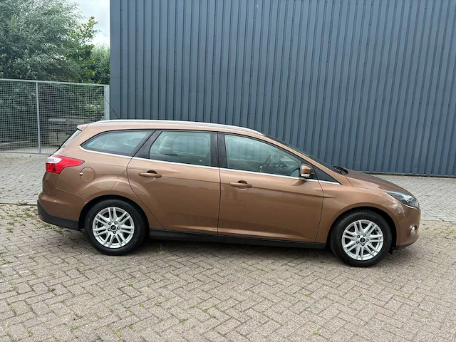 Ford focus wagon 1.0 ecob. titanium , 9-kjl-14 - afbeelding 13 van  27