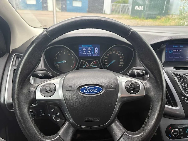 Ford focus wagon 1.0 ecob. titanium , 9-kjl-14 - afbeelding 25 van  27
