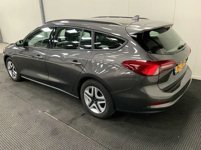 Ford focus wagon 1.0 ecoboost connected - personenauto - 2022 - afbeelding 15 van  21