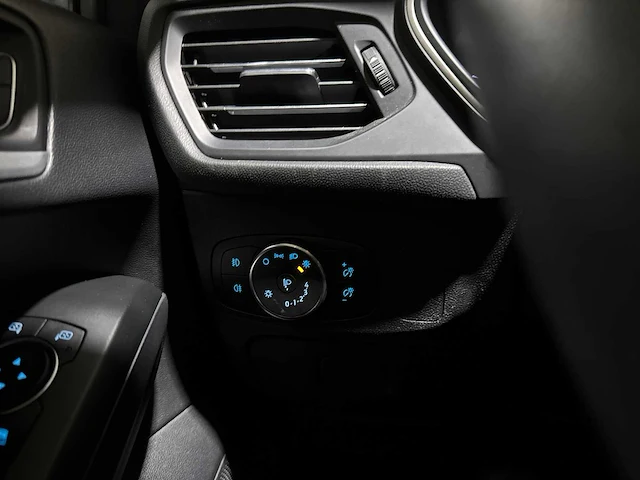 Ford focus wagon 1.0 ecoboost trend edition business 101pk 2019, zl-493-g - afbeelding 28 van  51