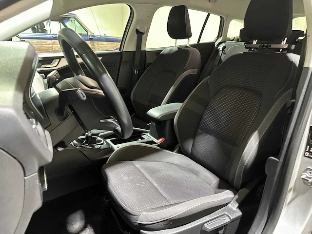 Ford focus wagon 1.0 ecoboost trend edition business 101pk 2019, zl-493-g - afbeelding 36 van  51