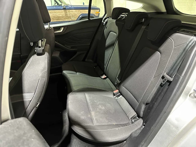 Ford focus wagon 1.0 ecoboost trend edition business 101pk 2019, zl-493-g - afbeelding 38 van  51