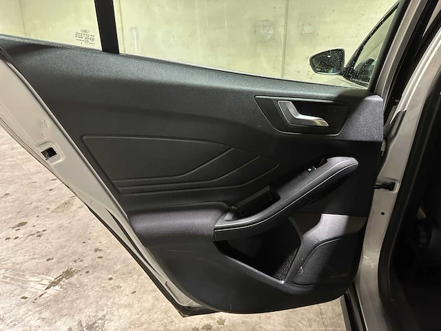 Ford focus wagon 1.0 ecoboost trend edition business 101pk 2019, zl-507-g - afbeelding 30 van  47