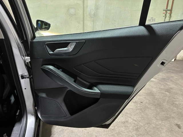 Ford focus wagon 1.0 ecoboost trend edition business 101pk 2019, zl-507-g - afbeelding 32 van  47
