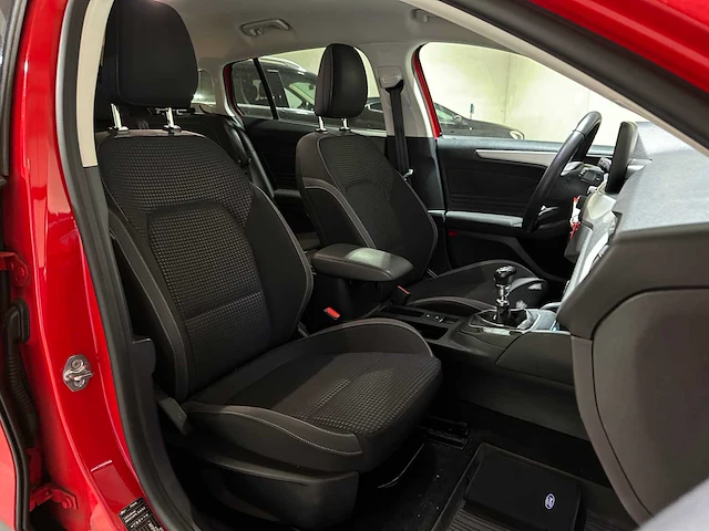 Ford focus wagon 1.0 ecoboost trend edition business 125pk 2020, h-718-jk - afbeelding 35 van  45