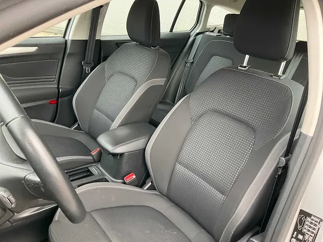 Ford focus wagon 1.0 ecoboost trend edition business 2020, h-011-pb - afbeelding 3 van  25