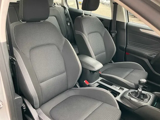 Ford focus wagon 1.0 ecoboost trend edition business 2020, h-011-pb - afbeelding 18 van  25
