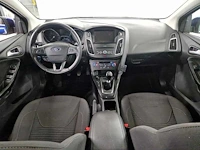 Ford focus wagon 1.0 titanium , ; tp-979-l - afbeelding 17 van  19