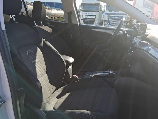 Ford focus wagon 1.5 ecoboost st line business 2019 | n-975-sk | i - afbeelding 24 van  31