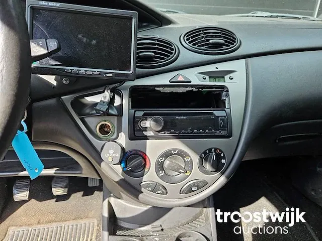 Ford focus wagon 1.6-16v centennial 92-nb-vs - afbeelding 2 van  14