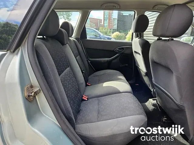 Ford focus wagon 1.6-16v centennial 92-nb-vs - afbeelding 5 van  14