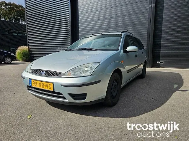 Ford focus wagon 1.6-16v centennial 92-nb-vs - afbeelding 1 van  14