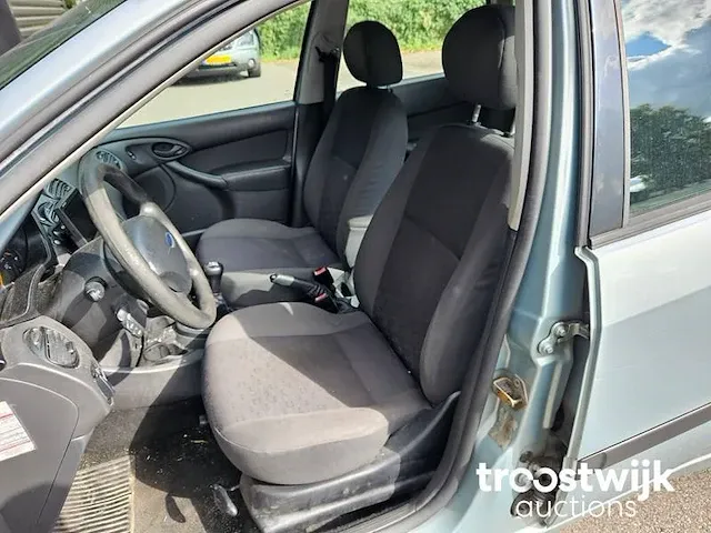 Ford focus wagon 1.6-16v centennial 92-nb-vs - afbeelding 11 van  14