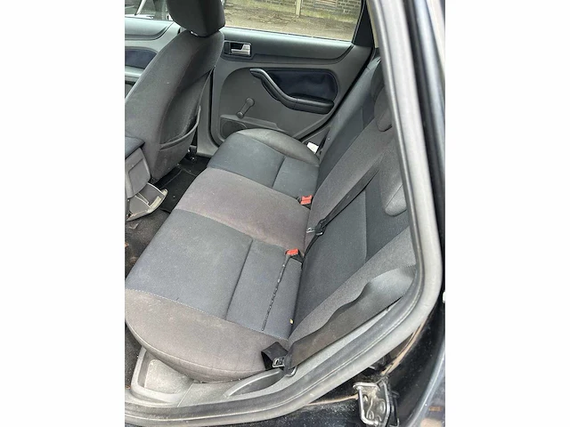 Ford focus wagon 1.6-16v futura , 68-rr-rb - afbeelding 10 van  11