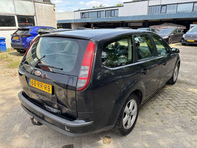 Ford focus wagon 1.6 16v futura, 68-rr-rb - afbeelding 7 van  14