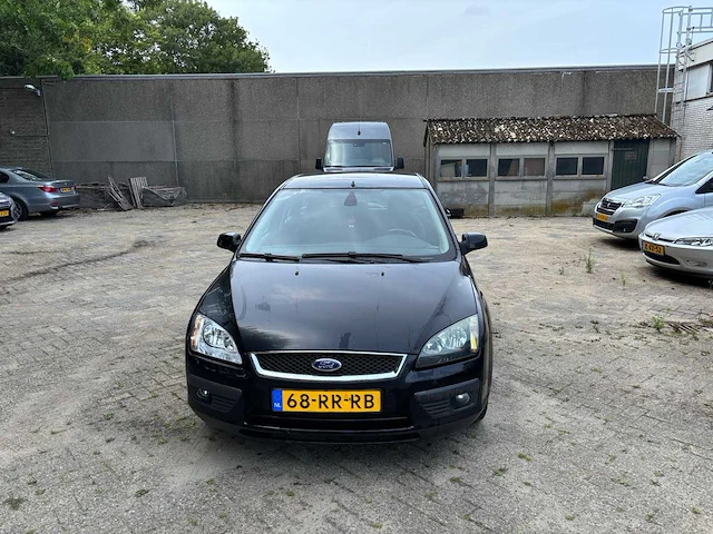 Ford focus wagon 1.6 16v futura, 68-rr-rb - afbeelding 8 van  14