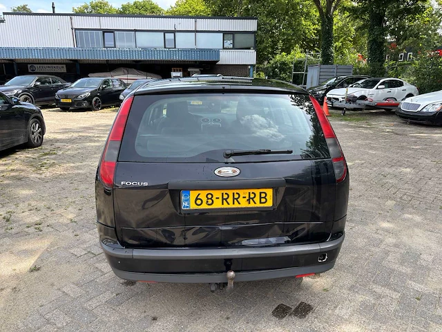 Ford focus wagon 1.6 16v futura, 68-rr-rb - afbeelding 9 van  14