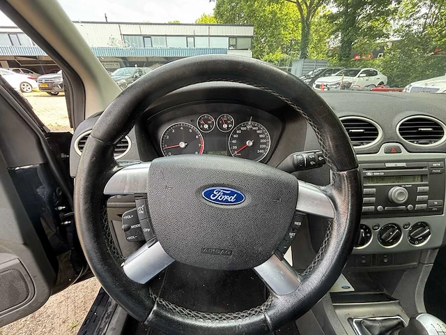 Ford focus wagon 1.6 16v futura, 68-rr-rb - afbeelding 14 van  14