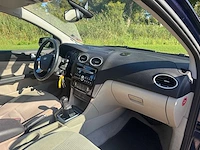 Ford focus wagon 1.6-16v ghia , 36-tr-dp - afbeelding 12 van  15