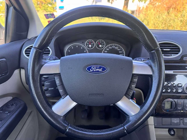 Ford focus wagon 1.6-16v ghia , 36-tr-dp - afbeelding 13 van  15