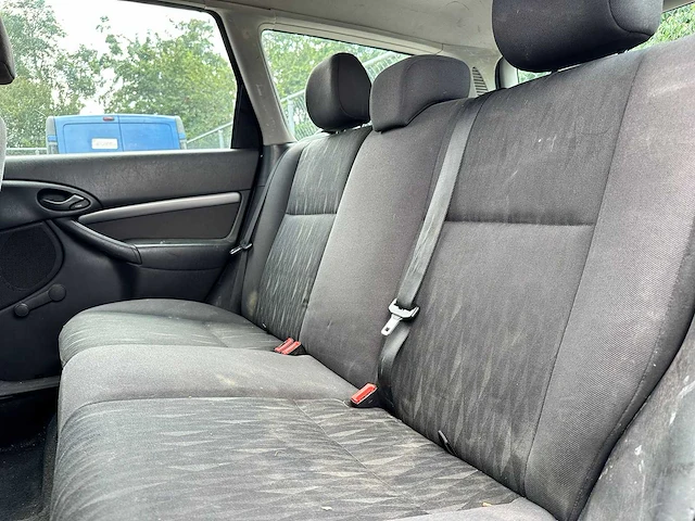 Ford focus wagon 1.6 16v trend, 97-jh-bz - afbeelding 2 van  16