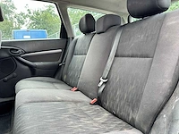 Ford focus wagon 1.6 16v trend, 97-jh-bz - afbeelding 2 van  16