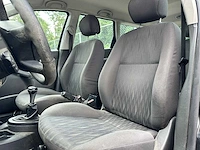 Ford focus wagon 1.6 16v trend, 97-jh-bz - afbeelding 12 van  16