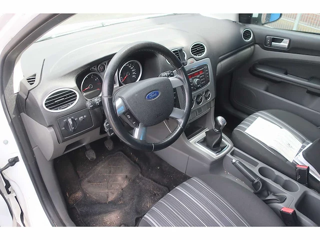 Ford focus wagon 1.6 comfort, 33-lkg-1 - afbeelding 10 van  15