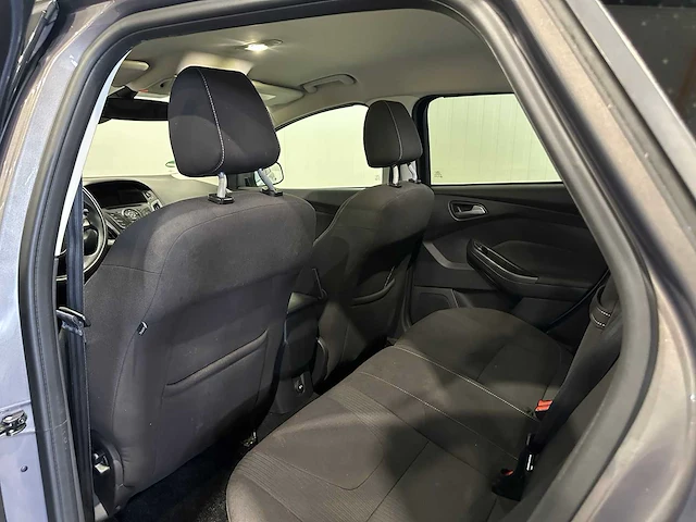Ford focus wagon 1.6 ecob. titanium 98-rlp-9 - afbeelding 2 van  23