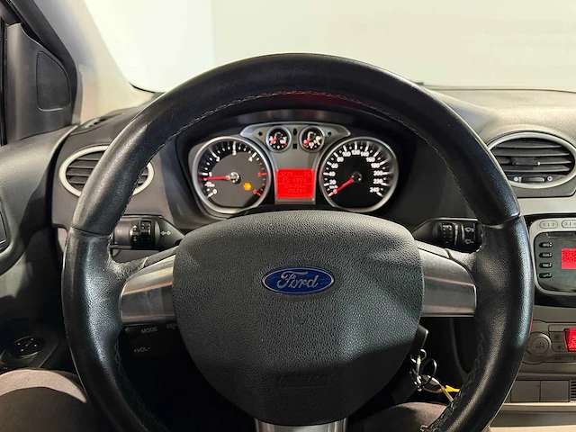 Ford focus wagon 1.6 tdci limited, 3-zrp-26 - afbeelding 8 van  18