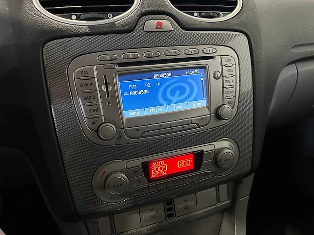Ford focus wagon 1.6 titanium 61-gxd-6 - afbeelding 8 van  19