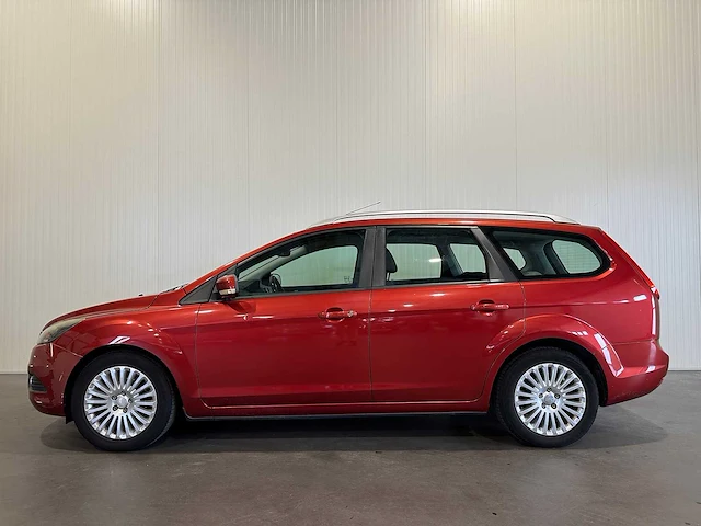 Ford focus wagon 1.6 titanium 61-gxd-6 - afbeelding 12 van  19