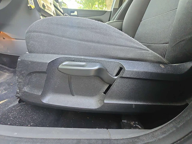 Ford focus wagon 1.8 titanium flexi fuel car 2009 | 32-jkz-3 i - afbeelding 3 van  31